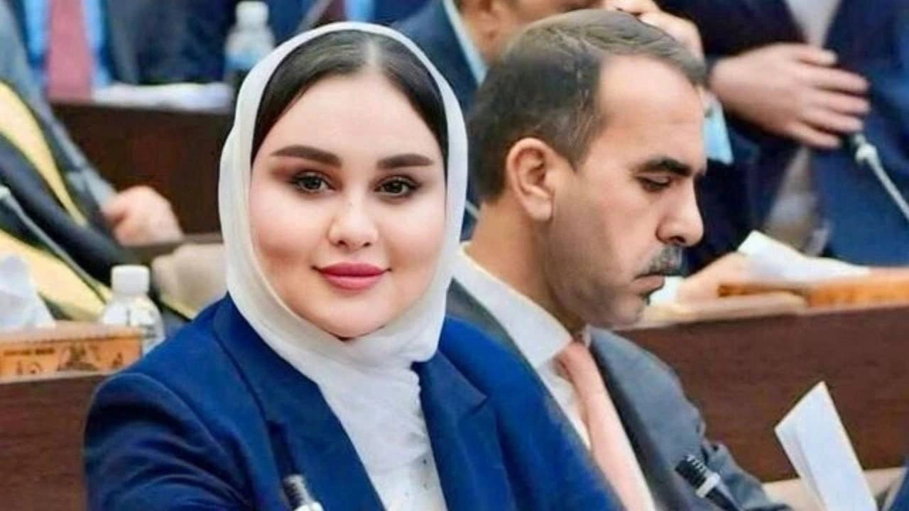 Tüm dünya Iraklı vekilin altın iç çamaşırını konuşuyor! Komşuda yolsuzluk operasyonu