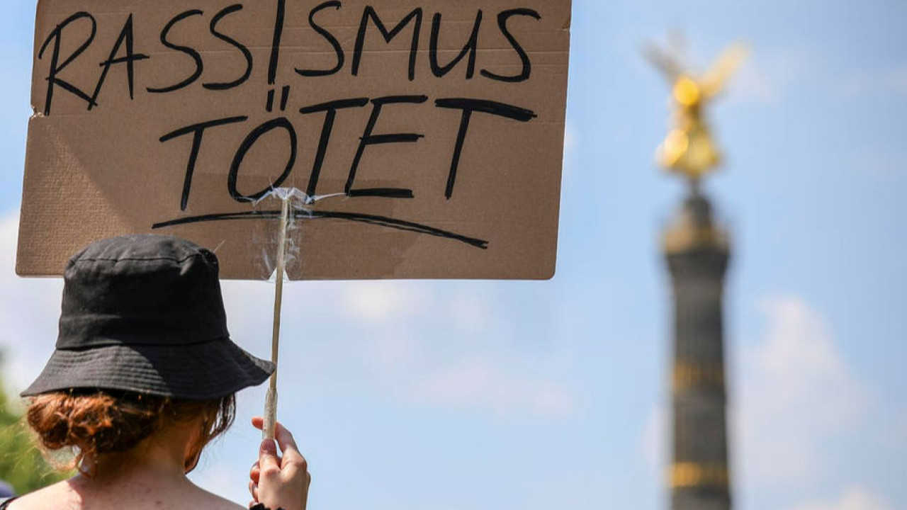 Almanya'da ayrımcılık rekor seviyeye ulaştı
