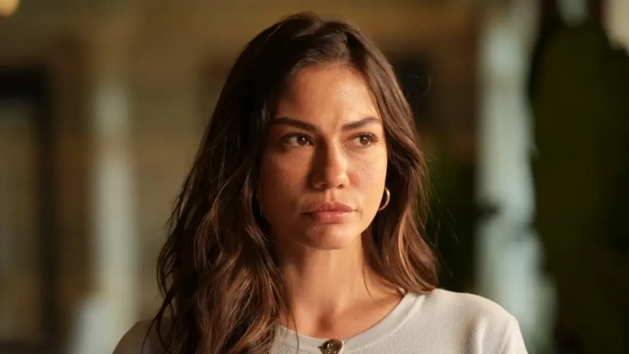 Eşref Rüya'nın yıldızı Demet Özdemir'den olay paylaşım! Eşref Rüya dizisinin Nisan'ı sosyal medyayı salladı