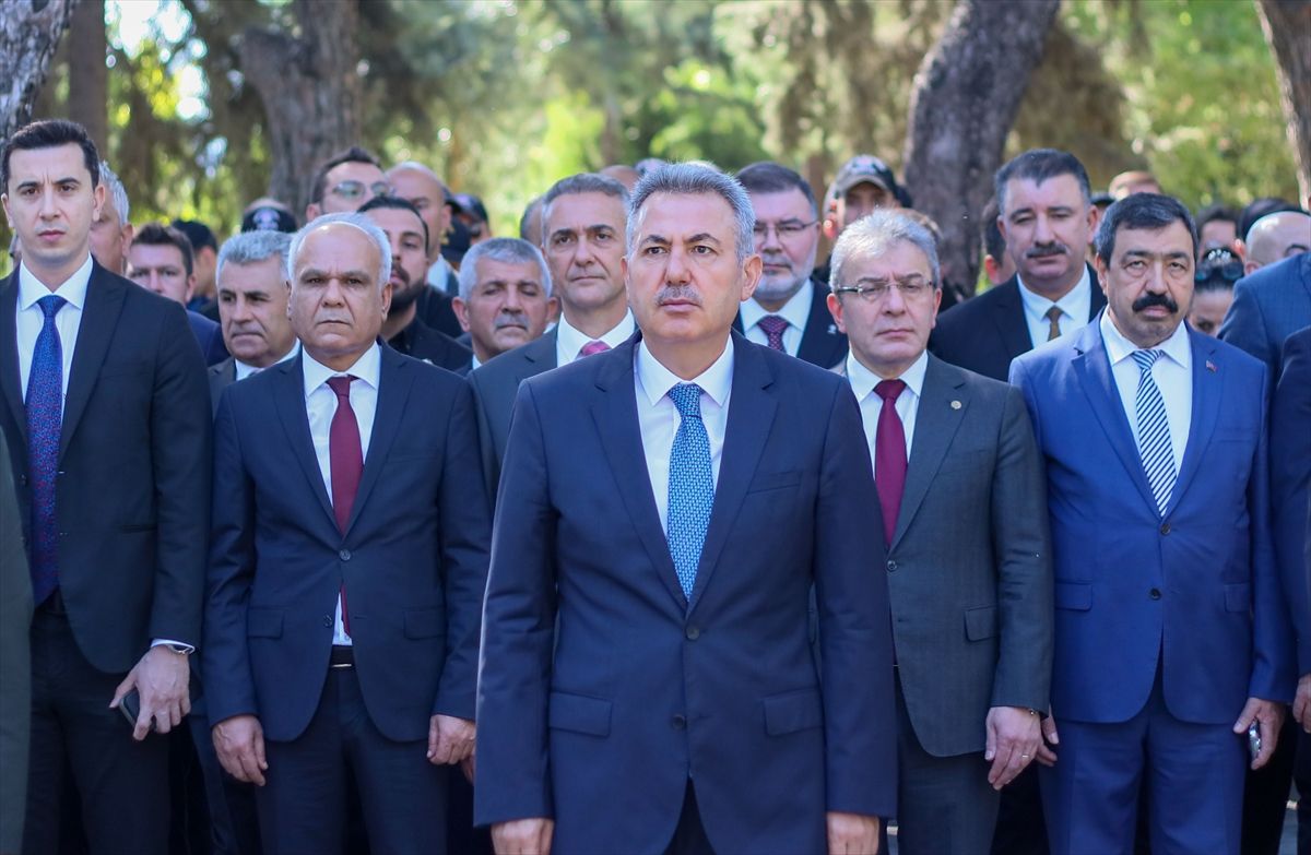 İzmir ve çevre illerde 15 Temmuz dolayısıyla şehitler anıldı