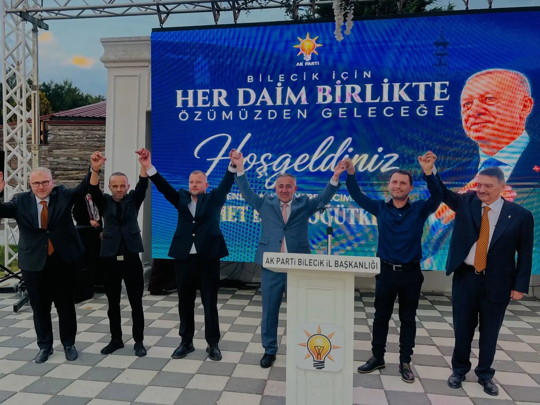 CHP'li vekilin yeğeni istifa etti! AK Parti saflarına geçtiler