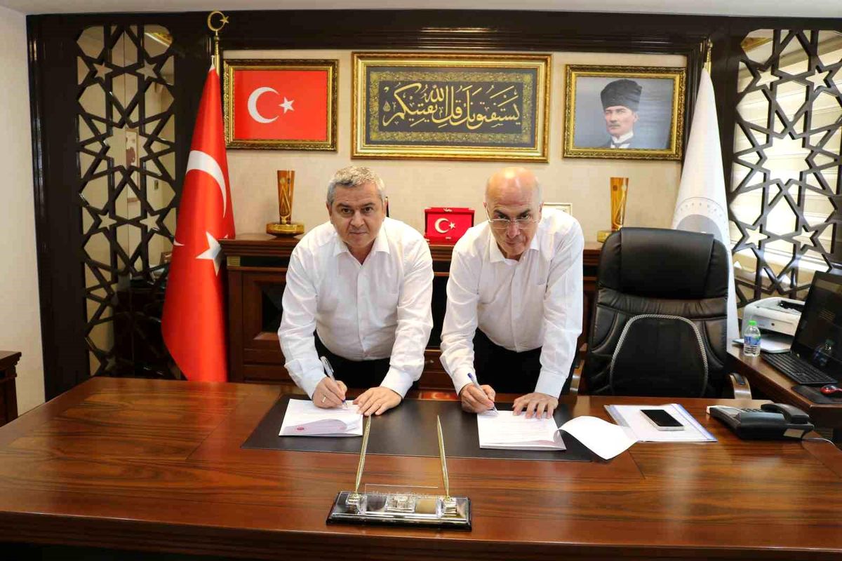 Mersin'de devlet korumasındaki çocuklar için 'İlk Şefkat Projesi' protokolü imzalandı