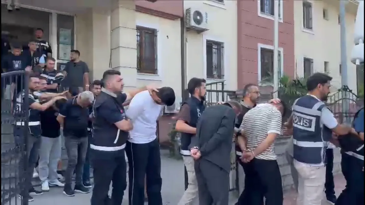 Sakarya merkezli dolandırıcılık operasyonu: 18 tutuklama