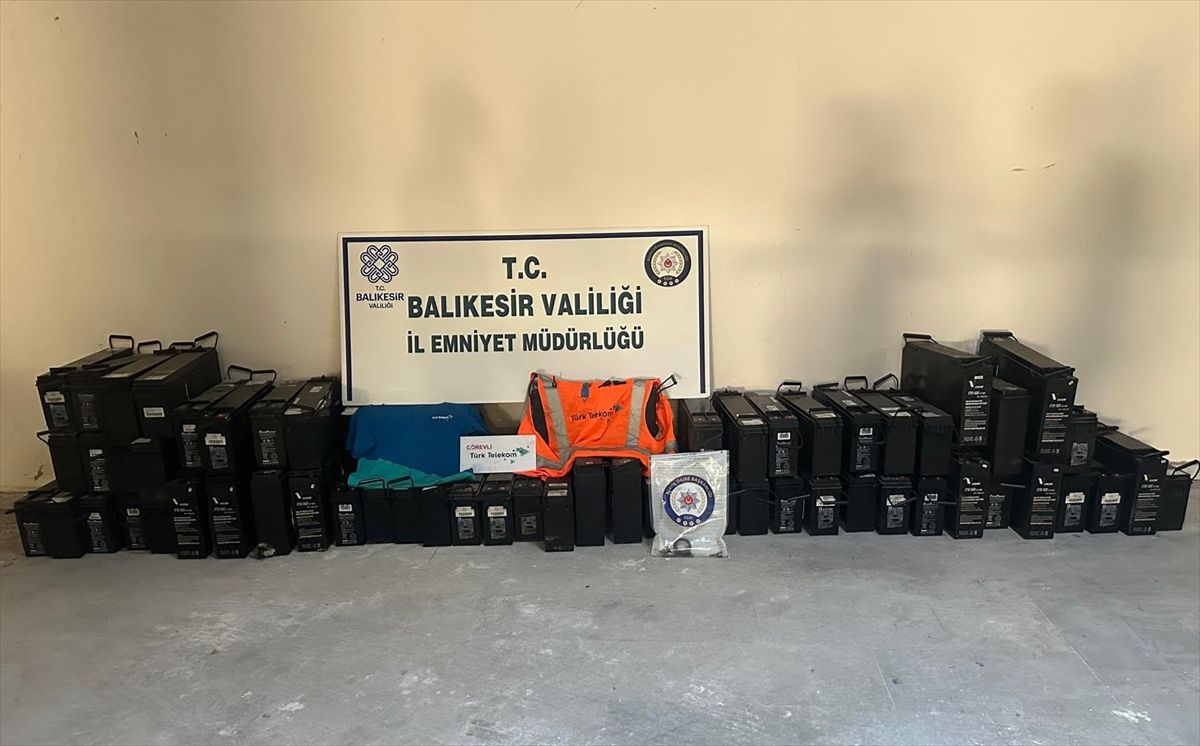 Balıkesir'de akü hırsızlığıyla ilgili 2 şüpheli tutuklandı