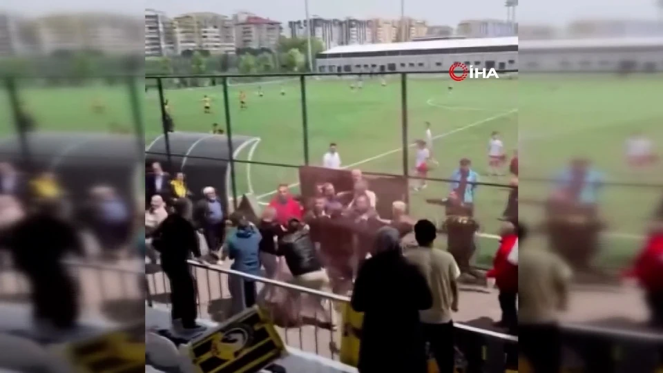 Ankara'da amatör futbol maçında veliler arasında arbede çıktı