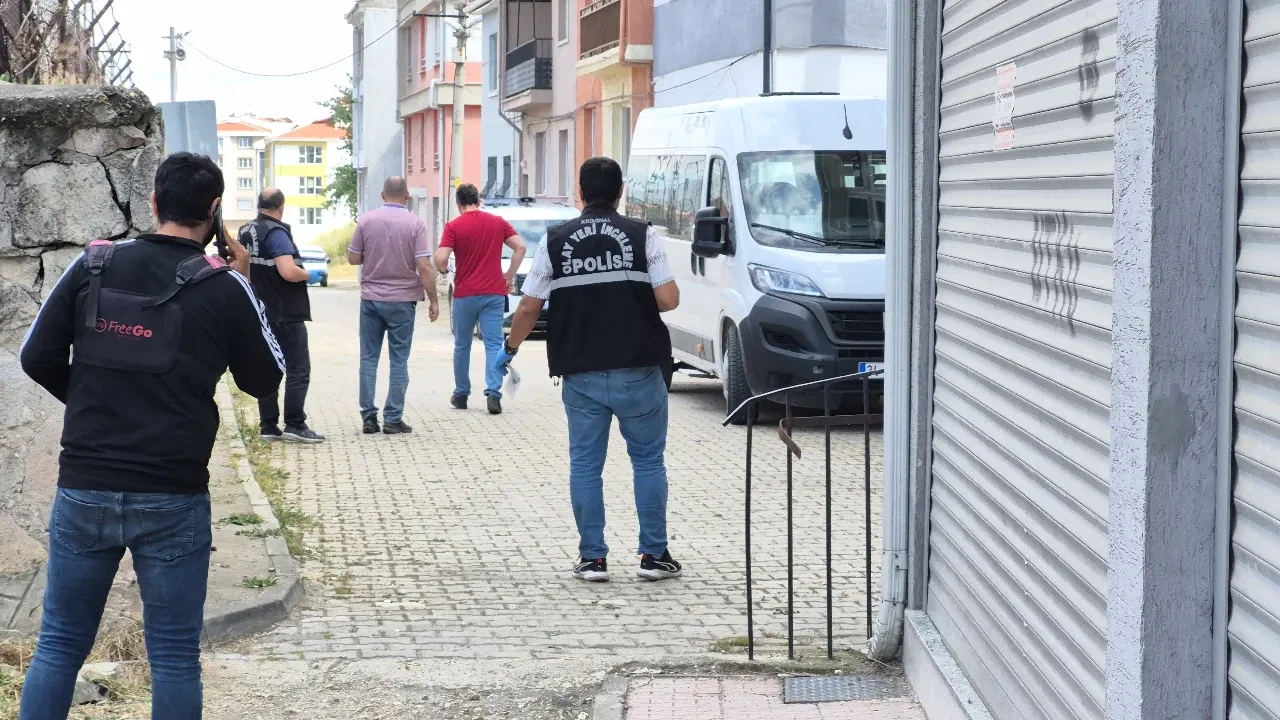 Eskişehir'de 17 yaşındaki çocuk pompalı tüfekle dehşet saçtı