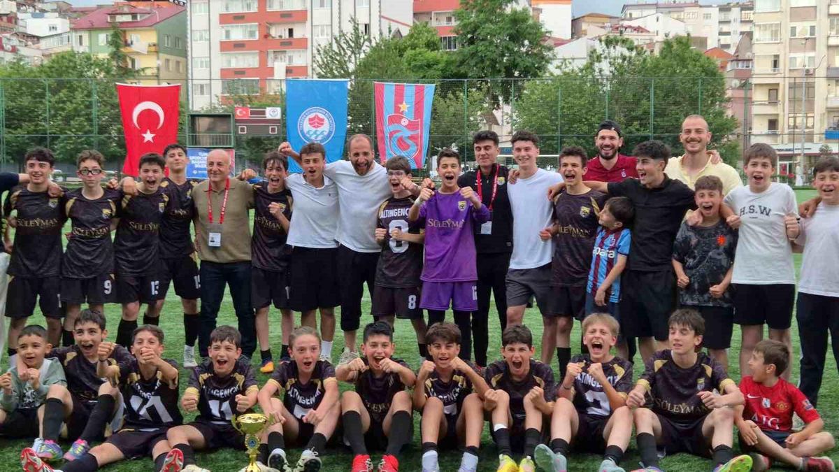 U13 Trabzon Şampiyonu Altın Gençlik oldu