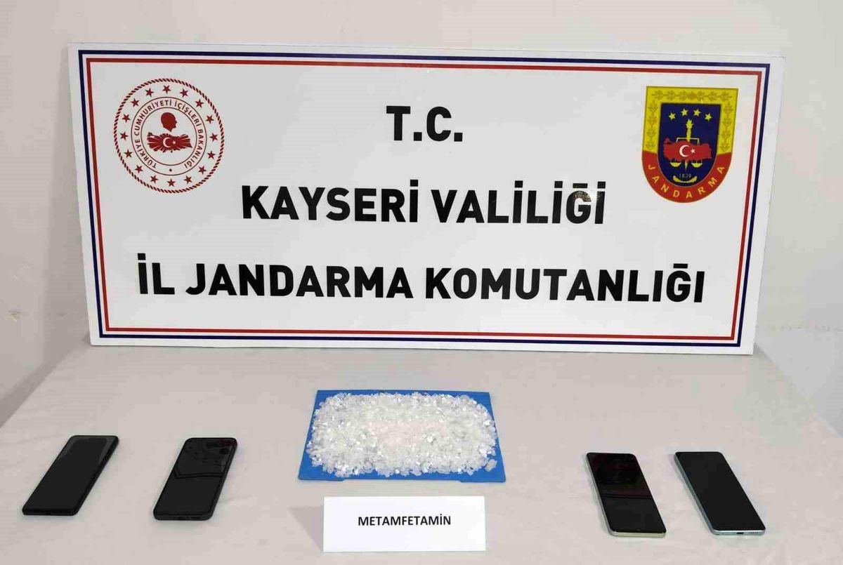 Kayseri'de uyuşturucu operasyonu: 4 gözaltı
