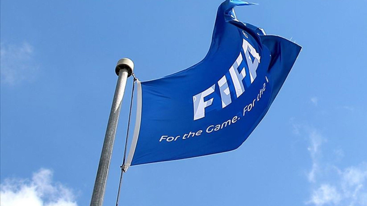 FIFA'dan Süper Lig ekibine transfer yasağı!