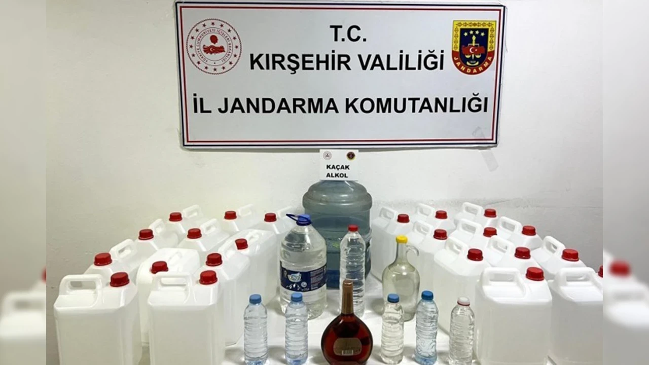 Kaçak alkol operasyonu: 120 litre ele geçirildi