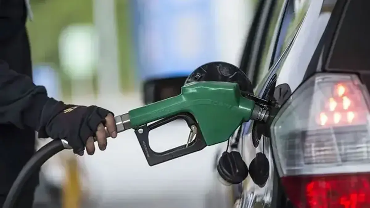 Türkiye bayramda yollara döküldü! 10 günde 827 milyon litre akaryakıt satıldı