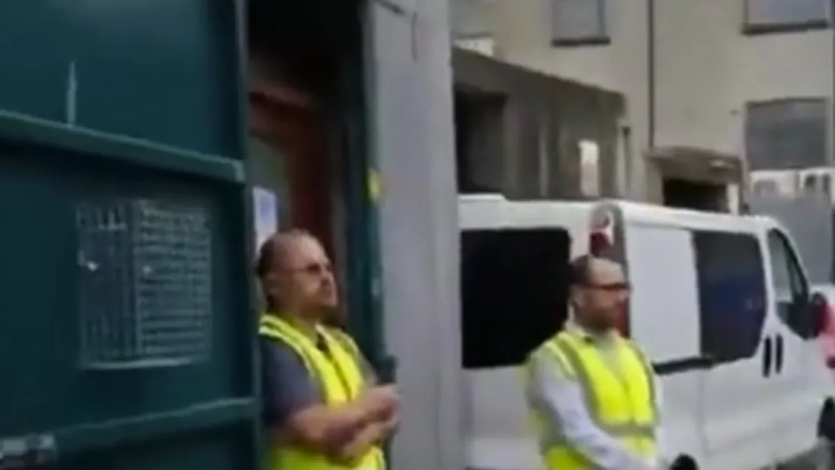 İrlanda Dublin’de mescide saldırı: Türk güvenlik görevlisi darp edildi