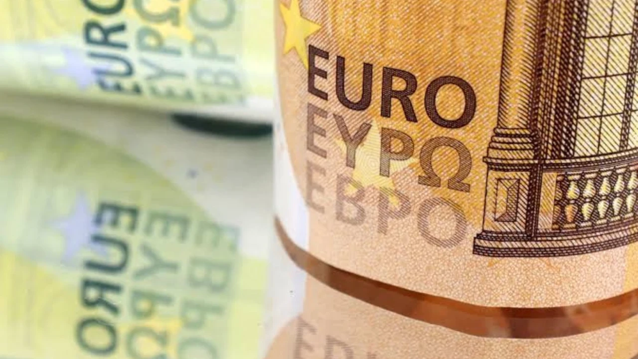 Euro'ya geçiş komşuya yaramadı
