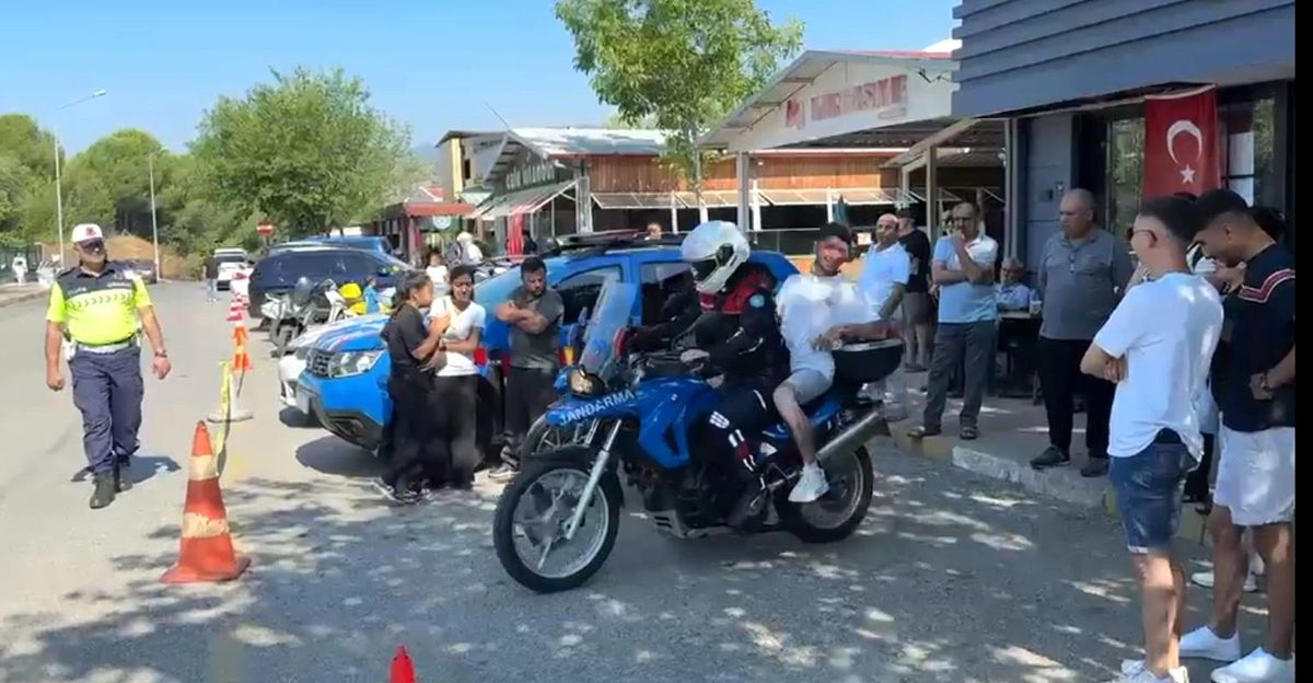 YKS'ye yetişemeyen öğrencinin imdadına jandarma yetişti