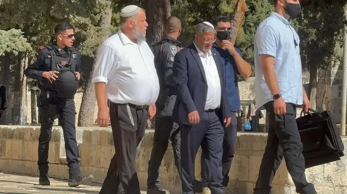 Soykırımcı Ben-Gvir, Mescid-i Aksa'ya baskın düzenledi