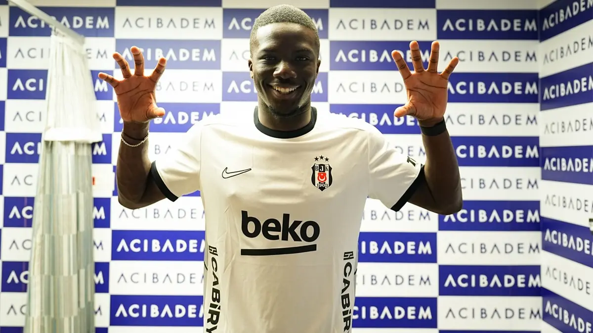Beşiktaş'ın yeni oyuncusu Kassoum Ouattara, sağlık kontrolünden geçti