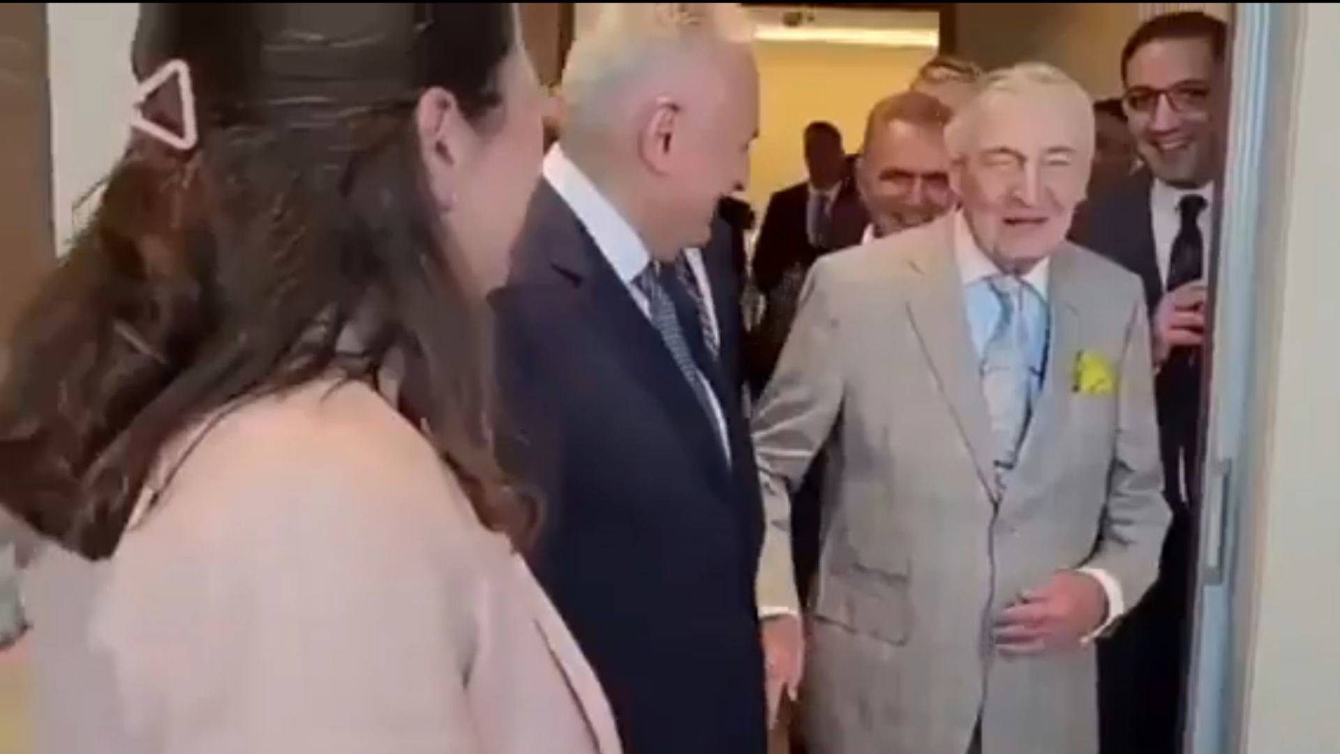 Rahmi Koç'un 'Kürt kadın fıkrasına' DEM Parti ve AKP'den tepki