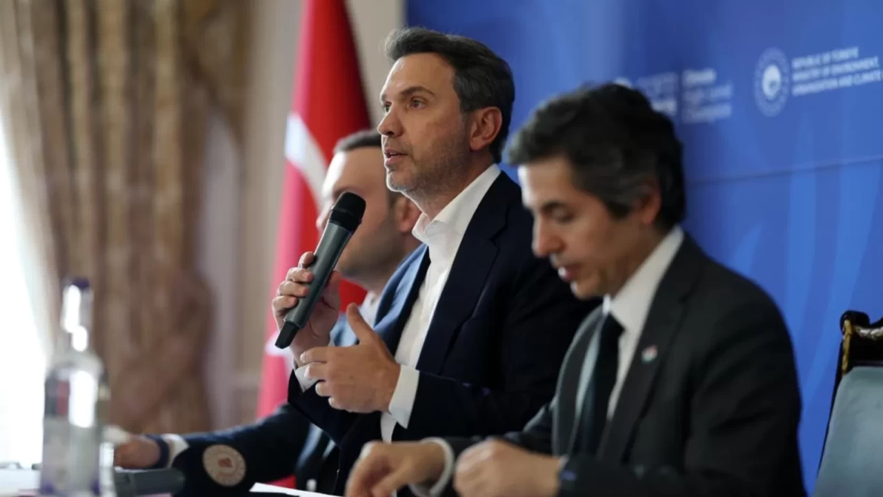 Bakan Bayraktar'tan net mesaj: 'Türkiye nükleer enerji yapmak zorunda'