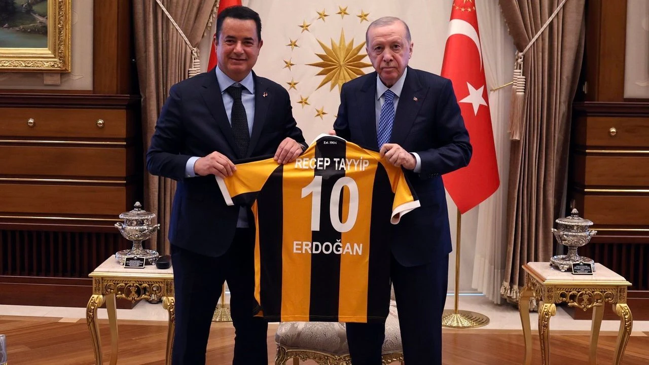 Cumhurbaşkanı Erdoğan, Acun Ilıcalı'yı Külliye'de kabul etti
