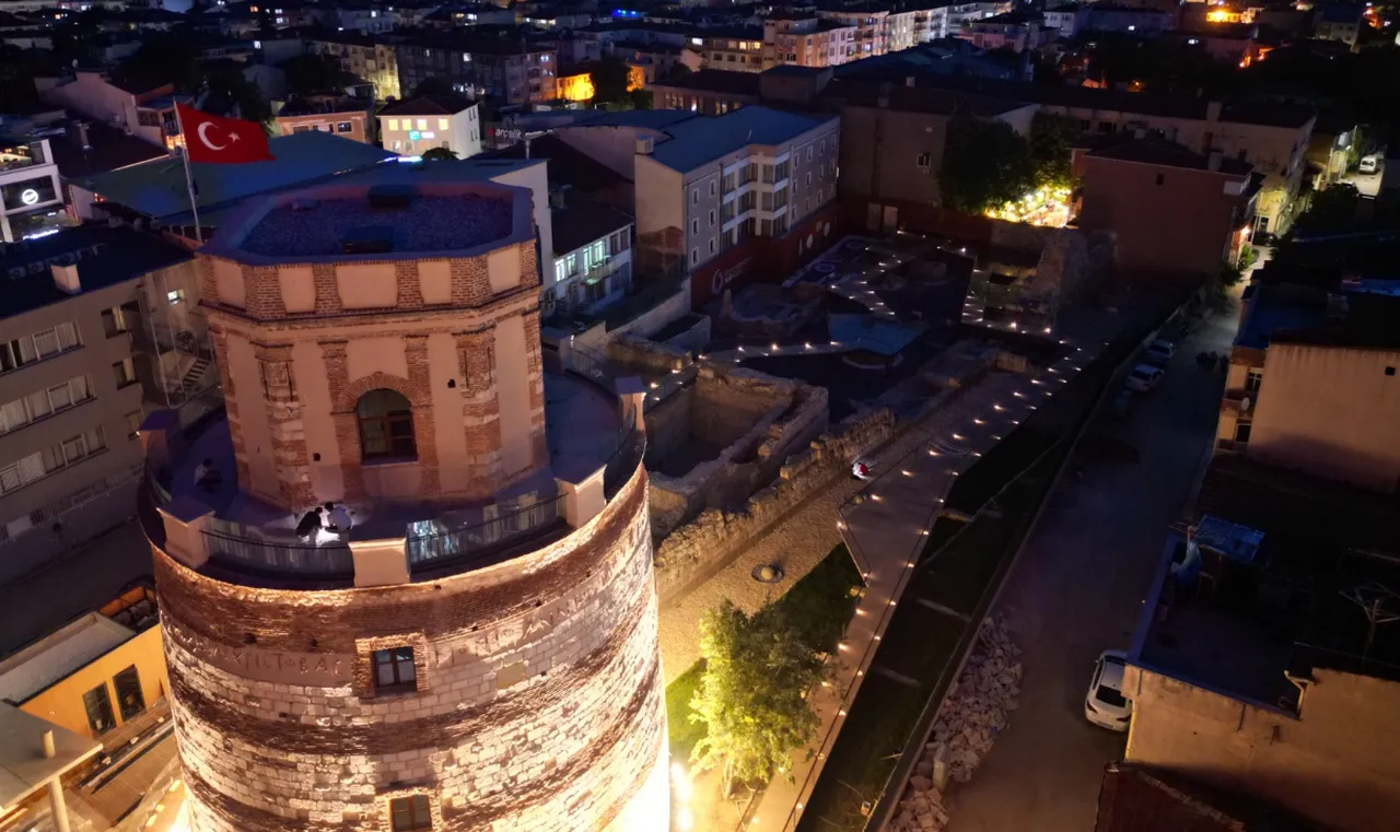 Roma devri yapısı restore edildi: 1.900 yıllık Makedon Kulesi geleceğe taşınıyor