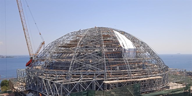 Ayasofya'nın ana kubbesindeki restorasyon çalışmalarında yeni aşamaya geçildi