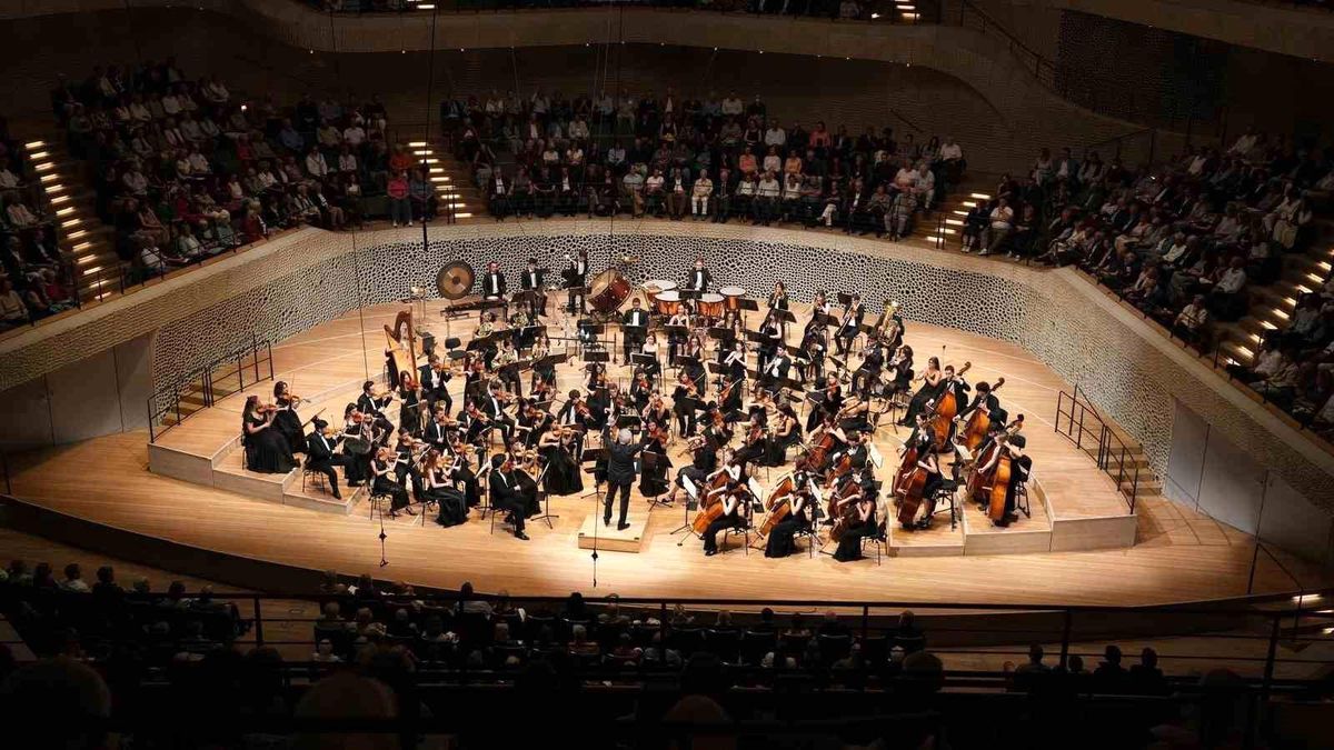 Türkiye Gençlik Filarmoni Orkestrası 20'nci yılını "Müziğin Sihri" turnesiyle kutluyor