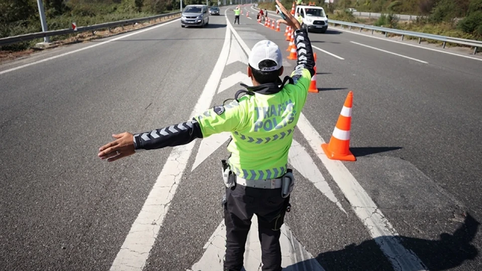 İstanbul'da Yarın Hangi Yollar Kapalı? 15 Temmuz İstanbul Kapalı Yollar Listesi