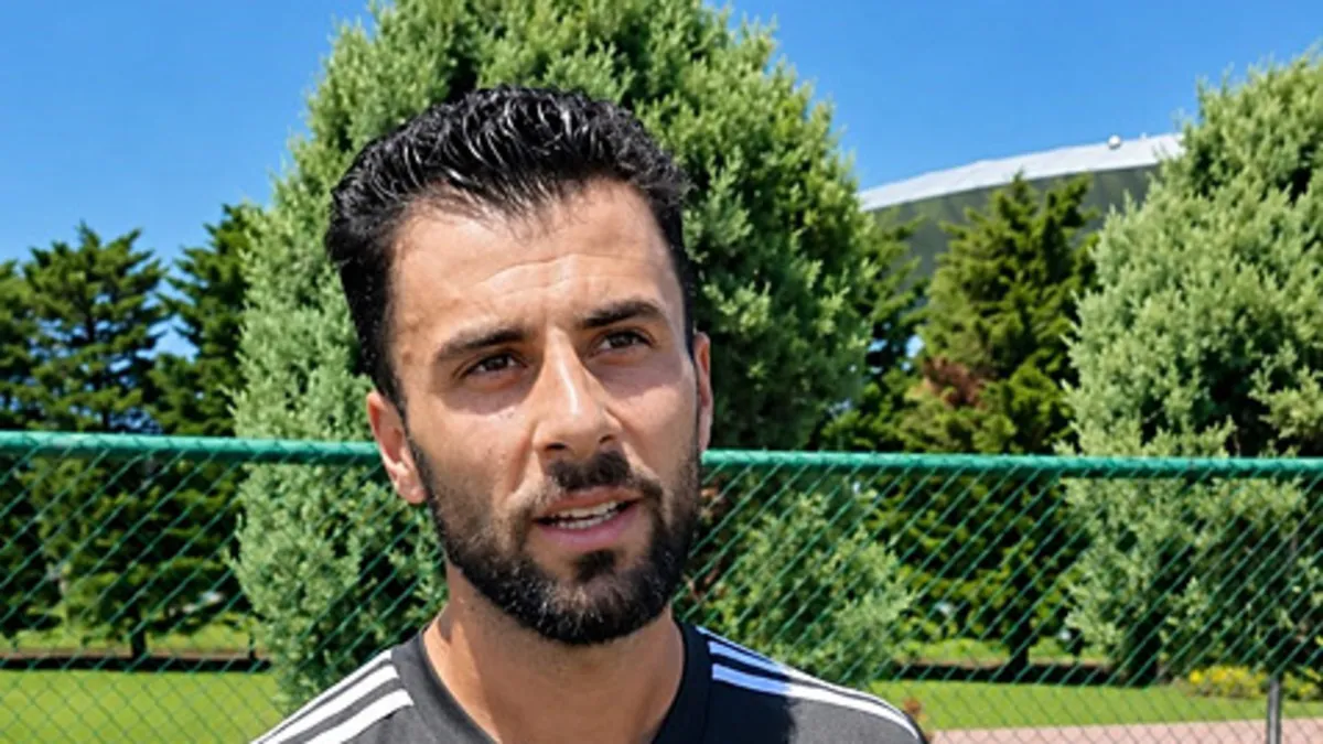 Onur Öztonga: "41 numaralı formayı taşımak büyük gurur"