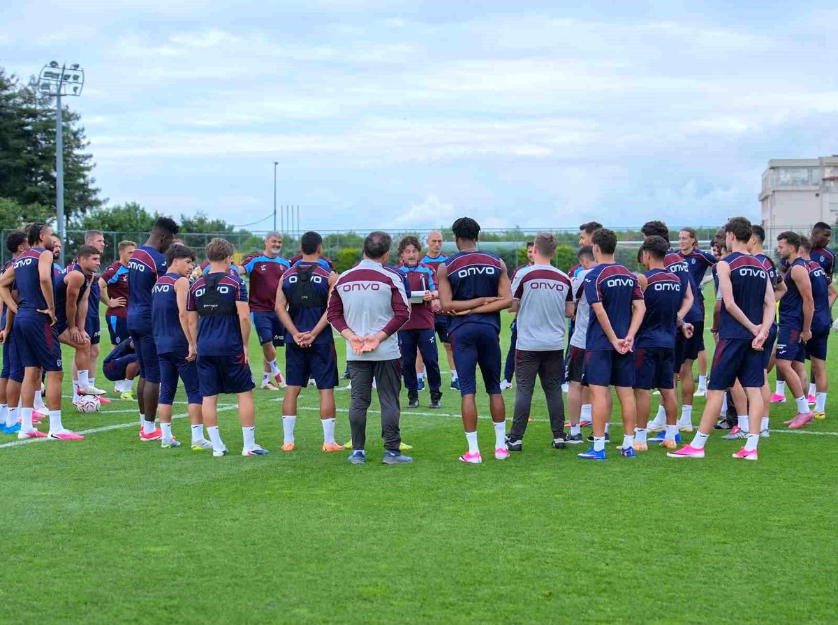 Trabzonspor'da Onuachu, yeni sezon hazırlıklarına katıldı