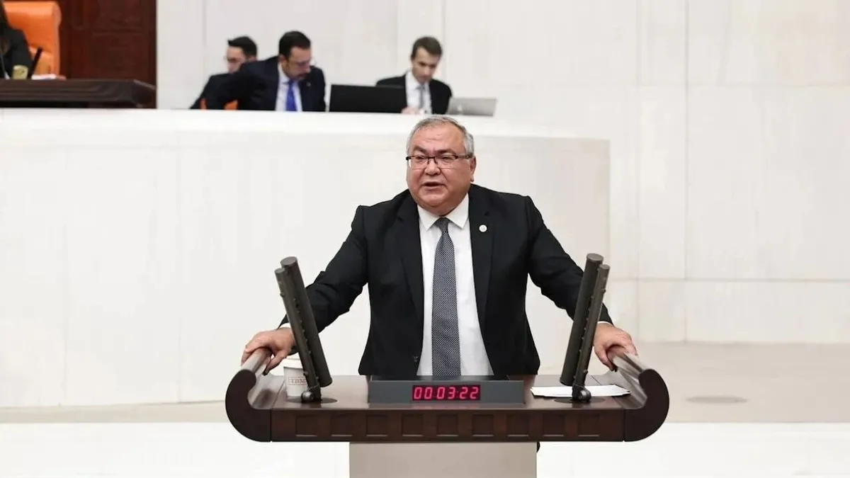 Aydın’da sular durulmuyor: CHP'li milletvekillerinin sosyal medya kavgası teşkilatı karıştırdı