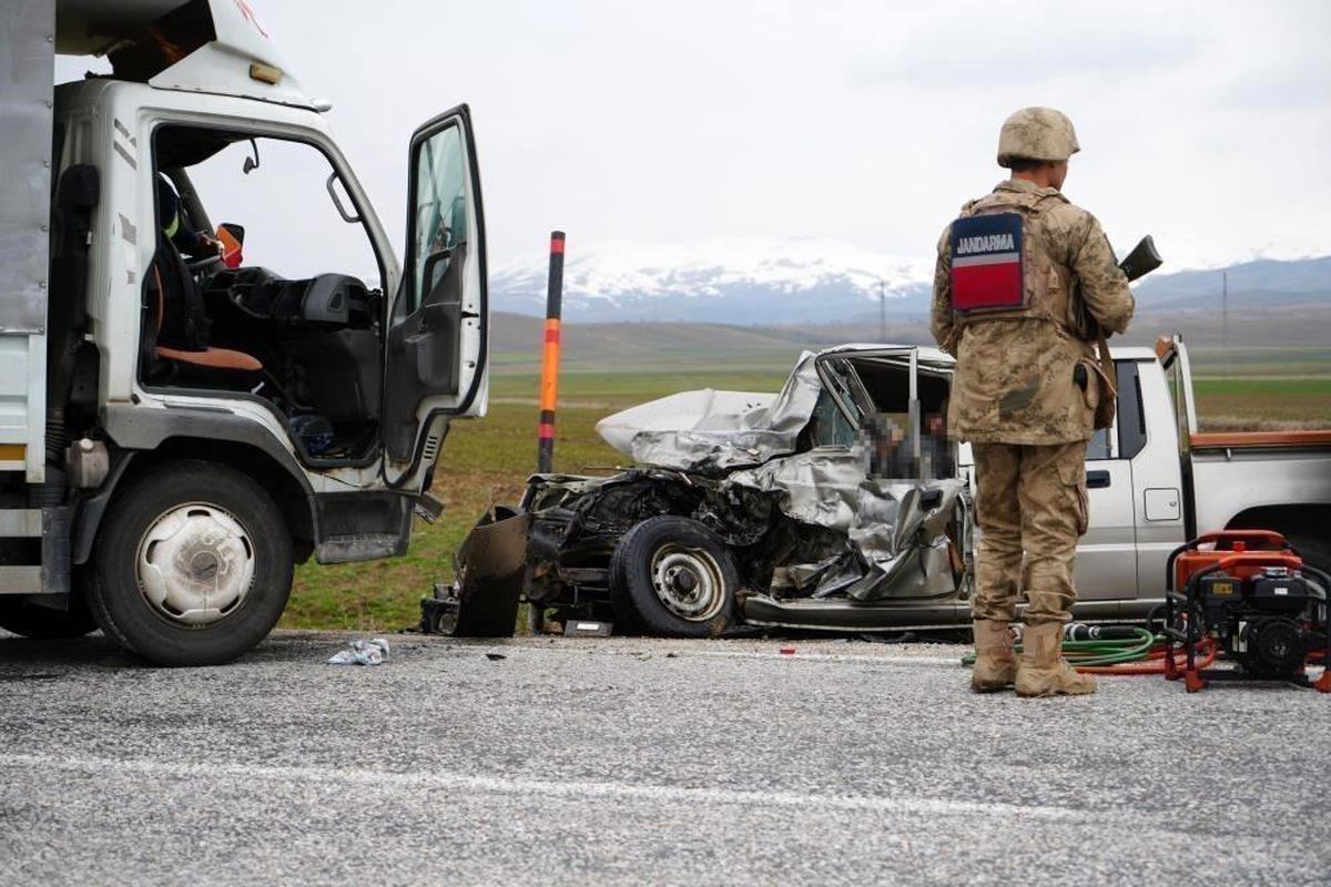 Erzurum'da jandarma bölgesinde bir ayda 34 kişi trafik kazalarında yaralandı