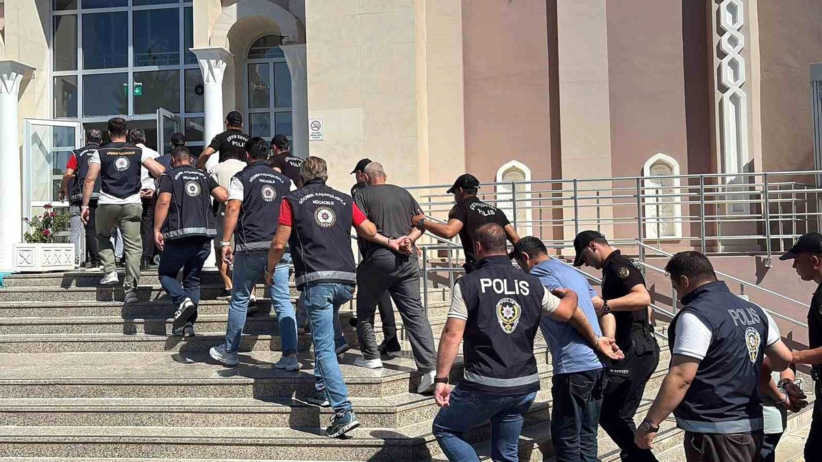 Muğla'da Göçmen Kaçakçılığı operasyonları: 26 şüpheli tutuklandı