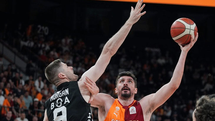 Galatasaray, Beşiktaş'ı mağlup etti ve seriyi son maça taşıdı
