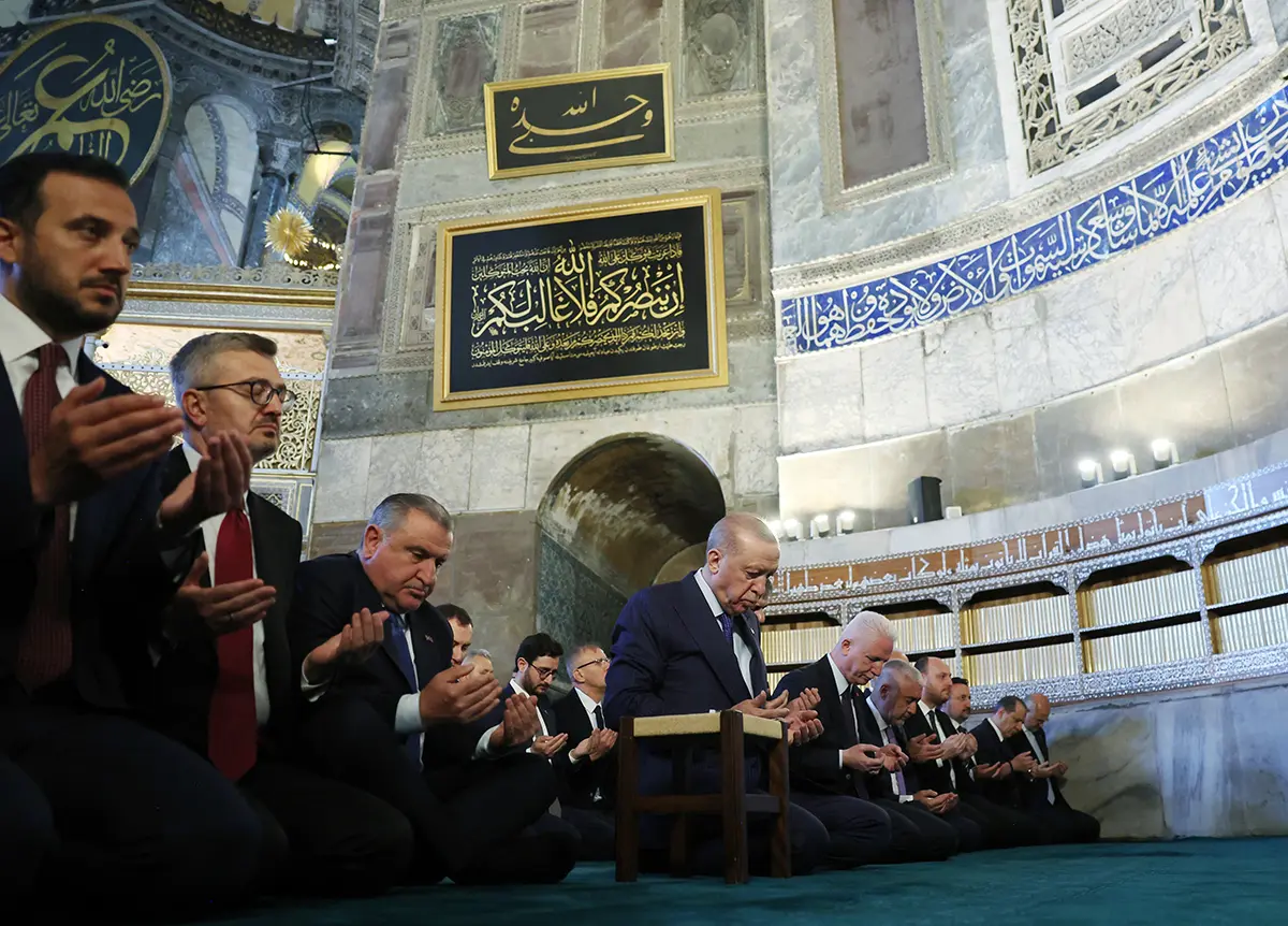 Asli hüviyetine 6 yıl önce bugün kavuştu... Cumhurbaşkanı Erdoğan: Ayasofya'nın dirilişi mübarek olsun