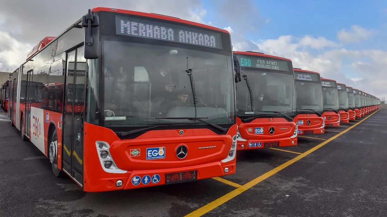 Ankara'da Ulaşıma Metro İnşaatı Düzenlemesi: Bir Cadde Ulaşıma Kapatılıyor