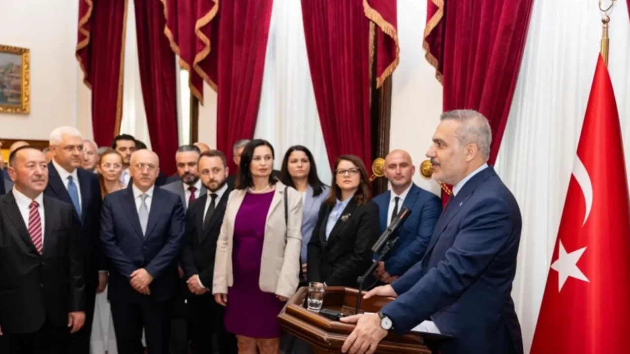 Dışişleri Bakanı Fidan, Bulgaristan'daki Türk iş insanlarıyla buluştu