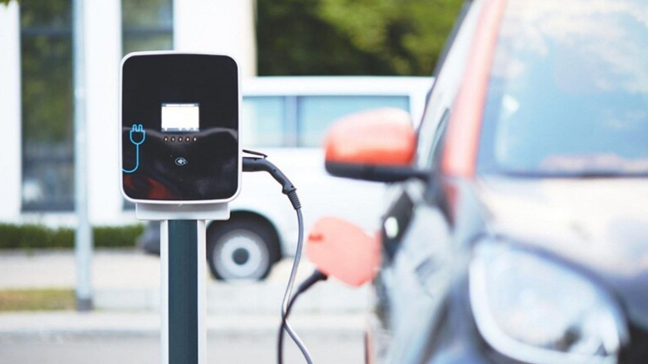 Hafif ticari araç pazarı ‘elektrikleniyor’
