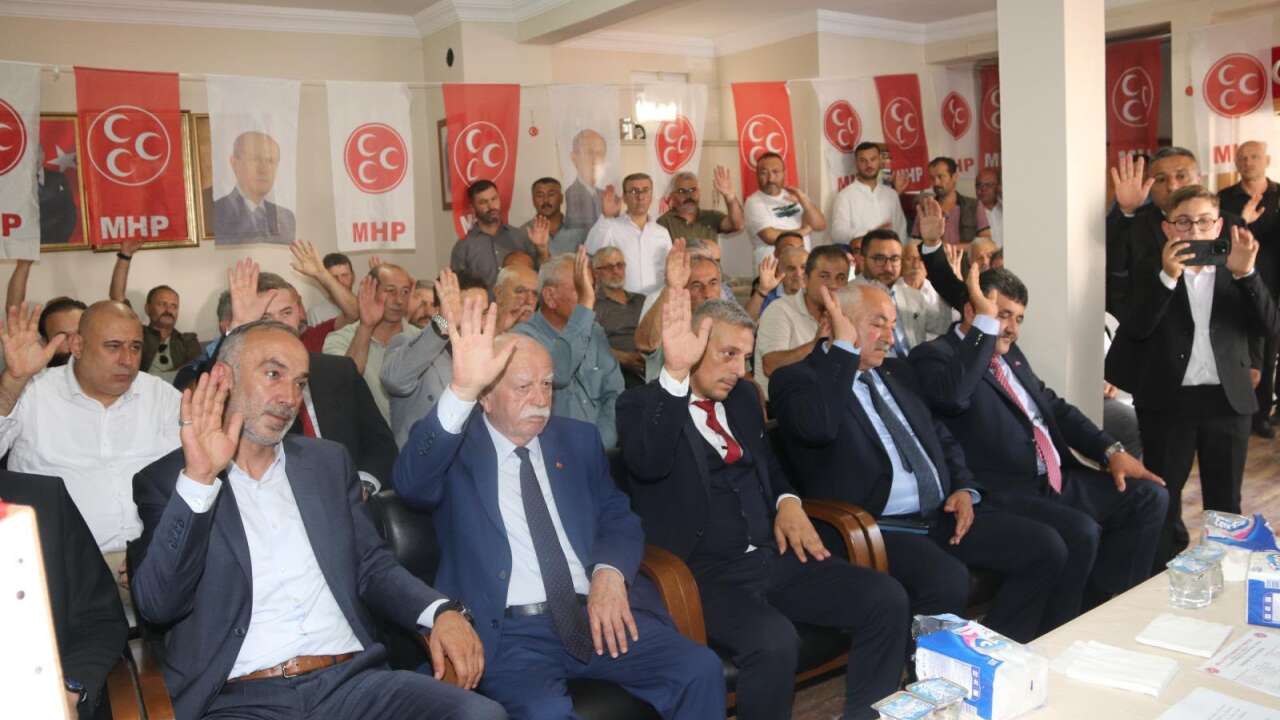 MHP Amasya teşkilatlarında kongre heyecanı: Yeni başkanlar belli oldu