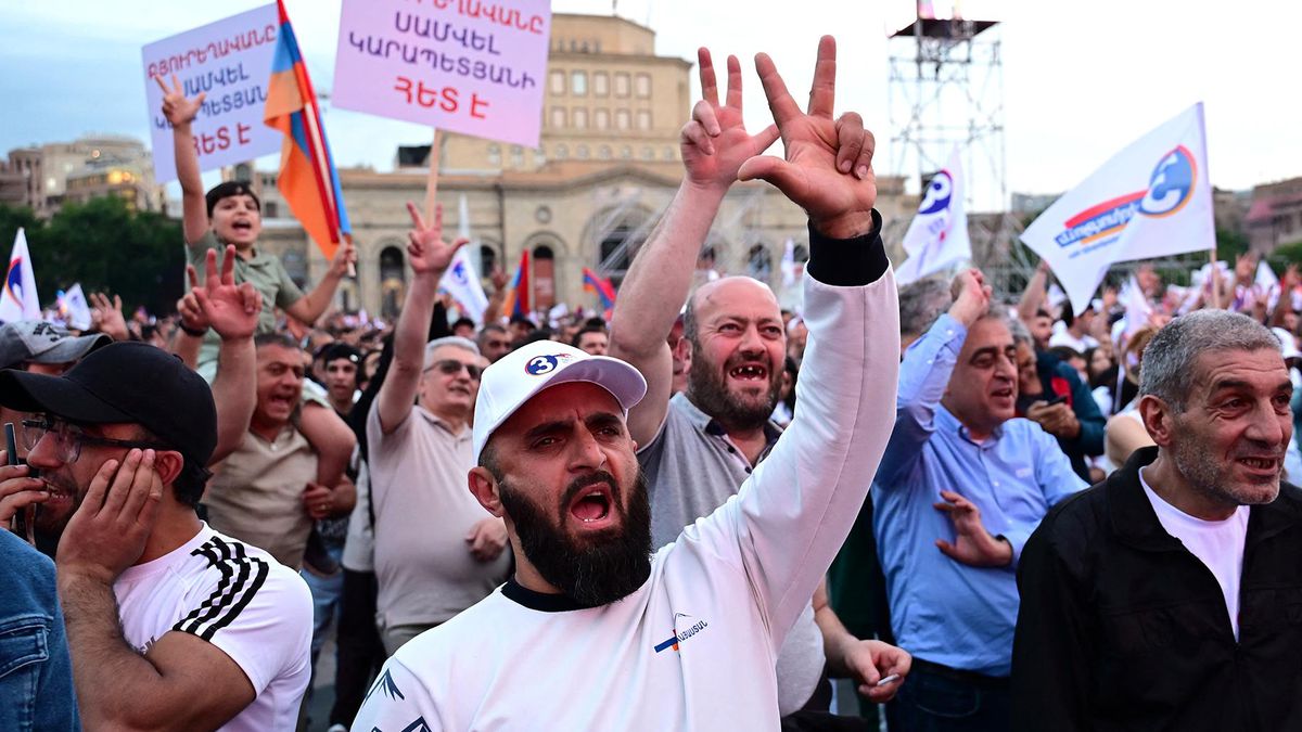 Ermenistan, Rusya baskısı altında seçimlere giriyor