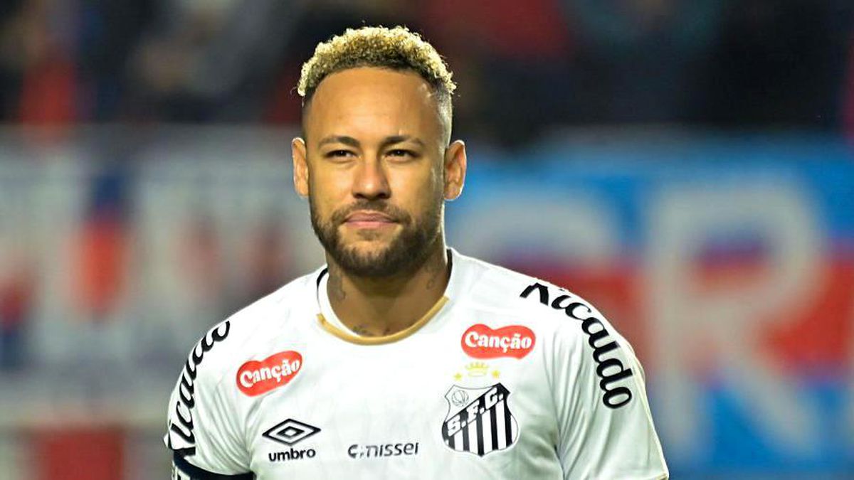 Neymar dördüncü kez Brezilya'nın Dünya Kupası kadrosunda