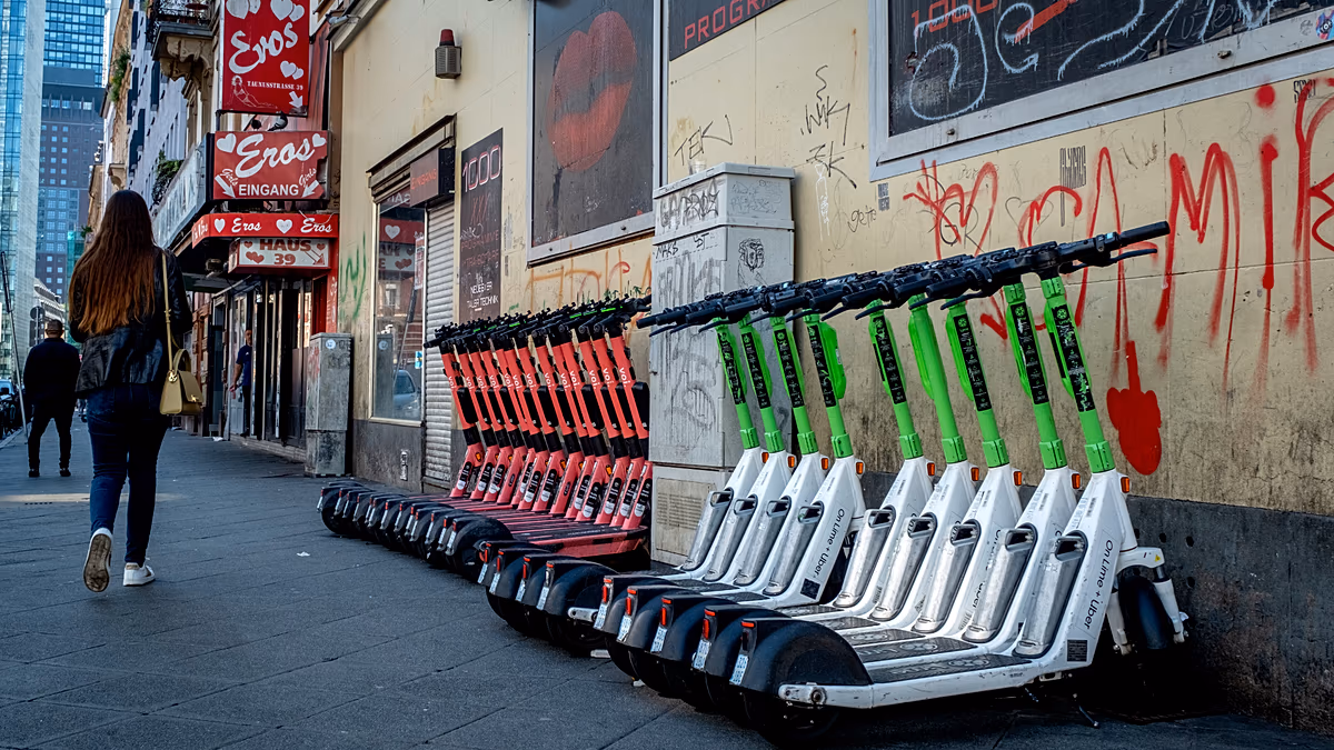 Almanya, scooter kazası faturasını Lime ve Bolt'a kesmek istiyor