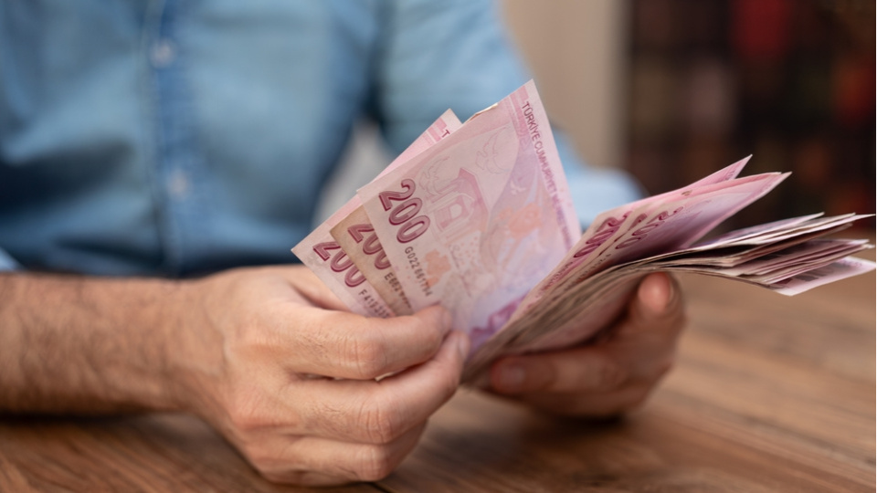 Türk-İş: Açlık sınırı 35 bin TL, yoksulluk sınırı 116 bin TL'yi aştı