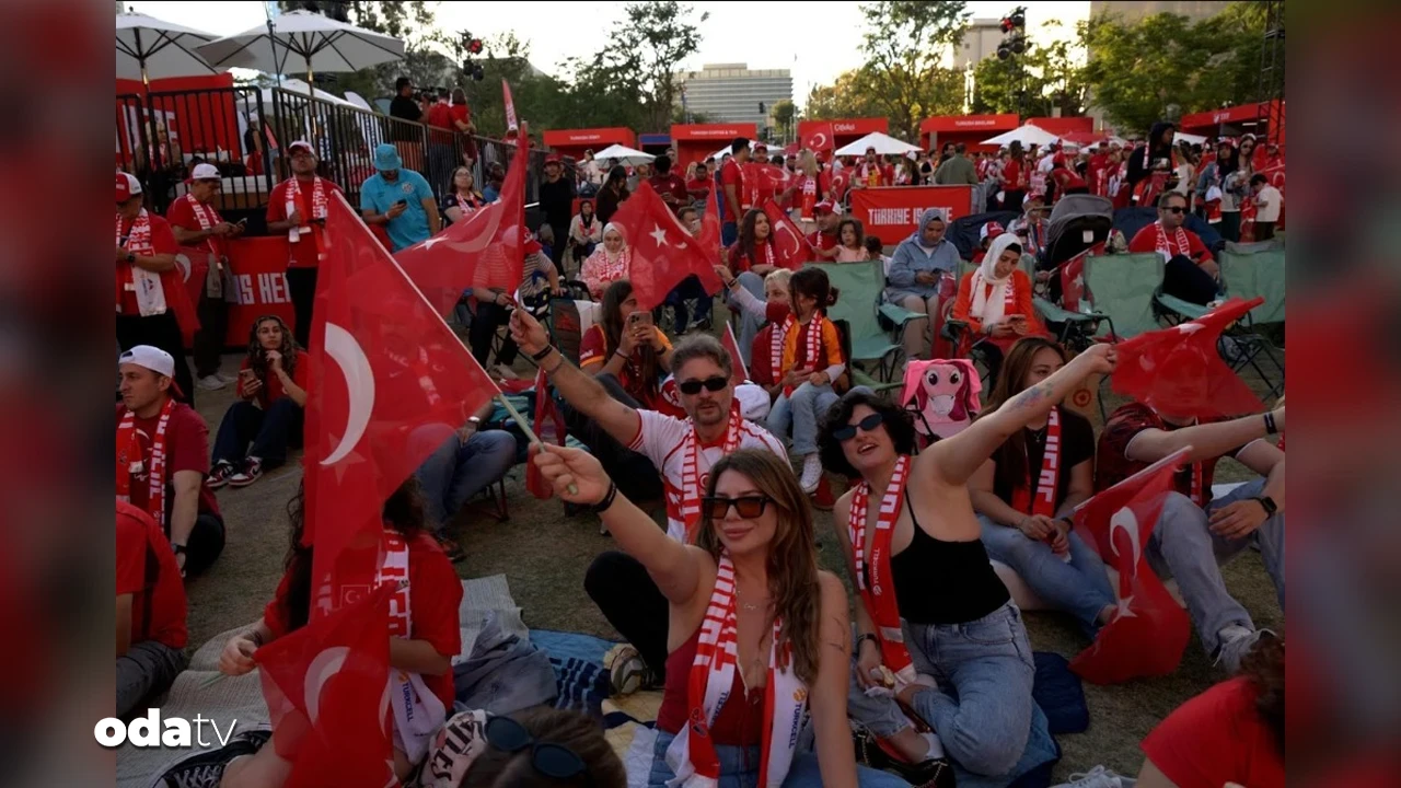 Los Angeles kırmızı-beyaza büründü