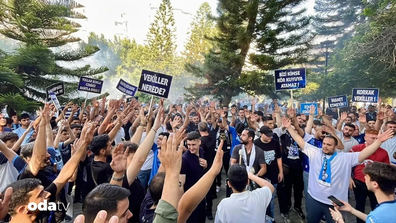Sabancılardan Fatih Terim’e... Nereden nereye: Adana Demirsporlular Che Guevera bayraklarıyla yürüdü