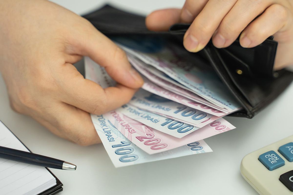 İndirim beklerken sürpriz zam! Akaryakıtta tabela yine değişiyor