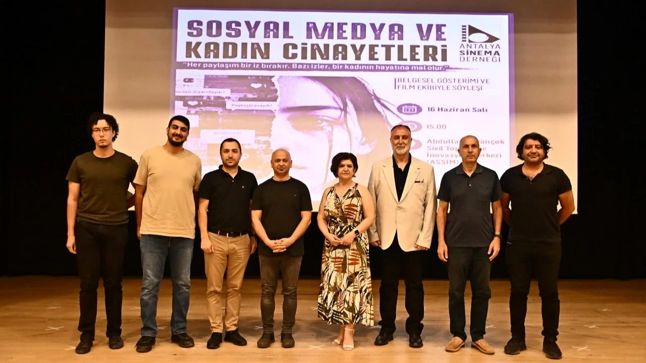 Kadın cinayetlerinin dijital yansımaları Muratpaşa ASSİM’de ele alındı