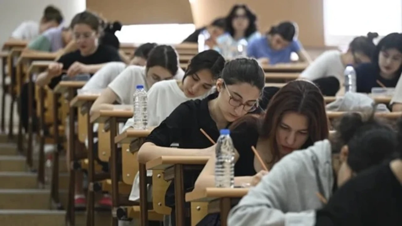 YKS'de hata iddiası: Kitapta Neriman, sınavda Nermin