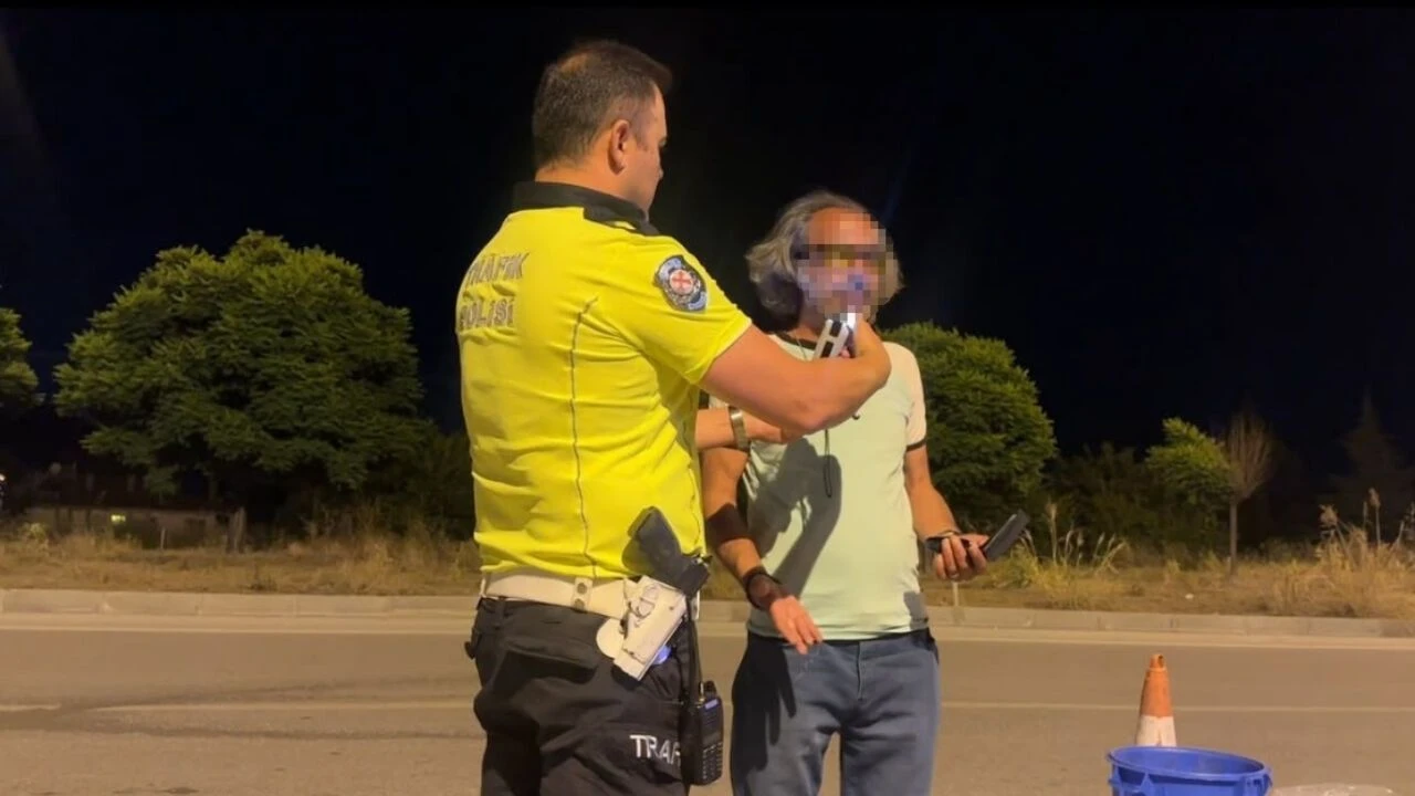 Burdur'da "nezaket" ziyareti karakolda bitti! 3.28 promil alkollü çıktı!