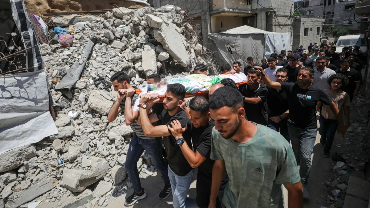 Soykırımcı İsrail'in Gazze'deki saldırılarında şehit sayısı 73 bin 90'a çıktı
