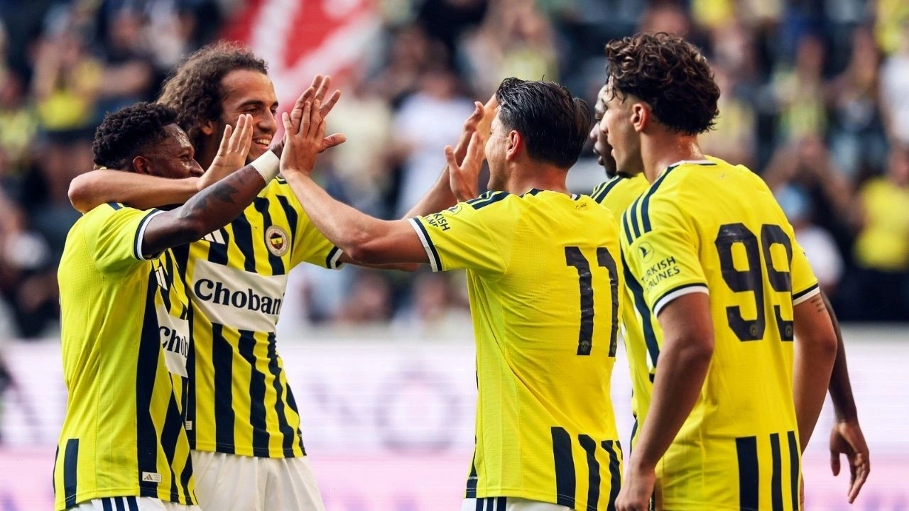 Fenerbahçe'nin yeni transferi özel jetle geldi